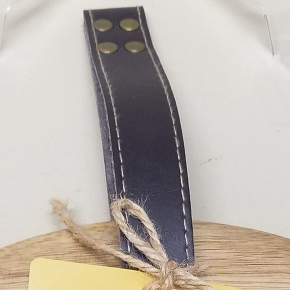 Wooden Acacia 10" Charcuterie Board / Trivet Serveware - Picture 6 of 9